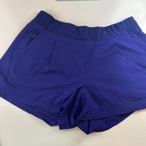 Brand:Athleta Size:8 Color:Purple